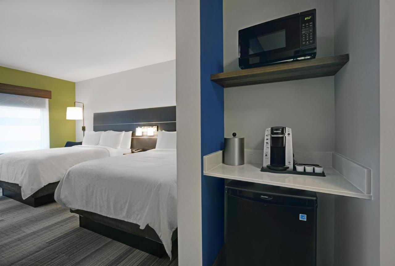 Holiday Inn Express - Milwaukee Downtown By Ihg Exterior photo