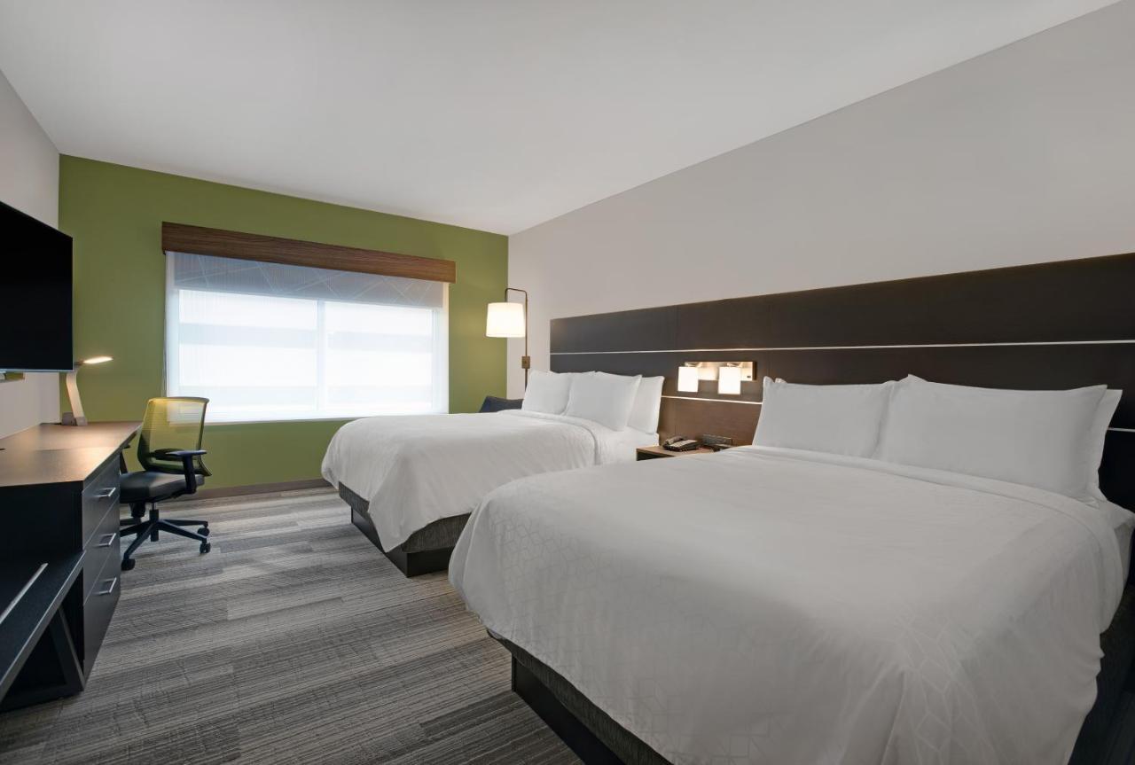 Holiday Inn Express - Milwaukee Downtown By Ihg Exterior photo